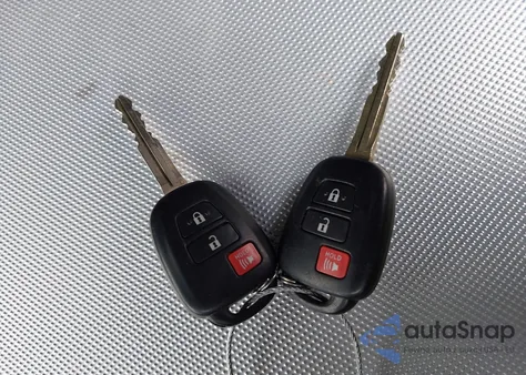 2017 Toyota Rav4 Le из США, поврежденный, VIN JTMBFREVXHJ104887